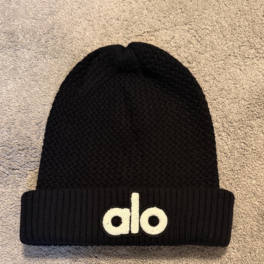 ALO Yoga Black Beanie